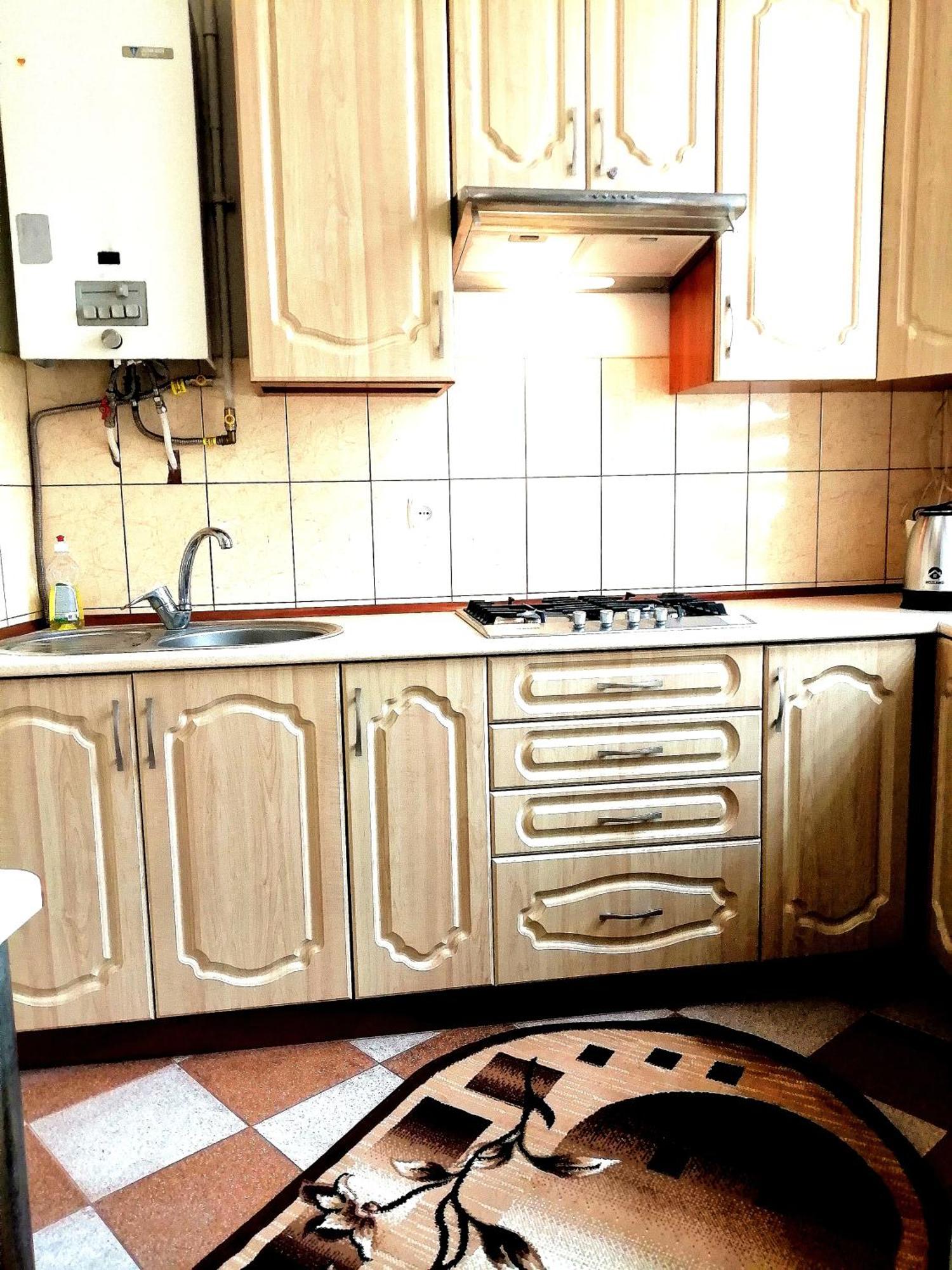 Flat On Sheptytskykh Apartamento Lviv Exterior foto