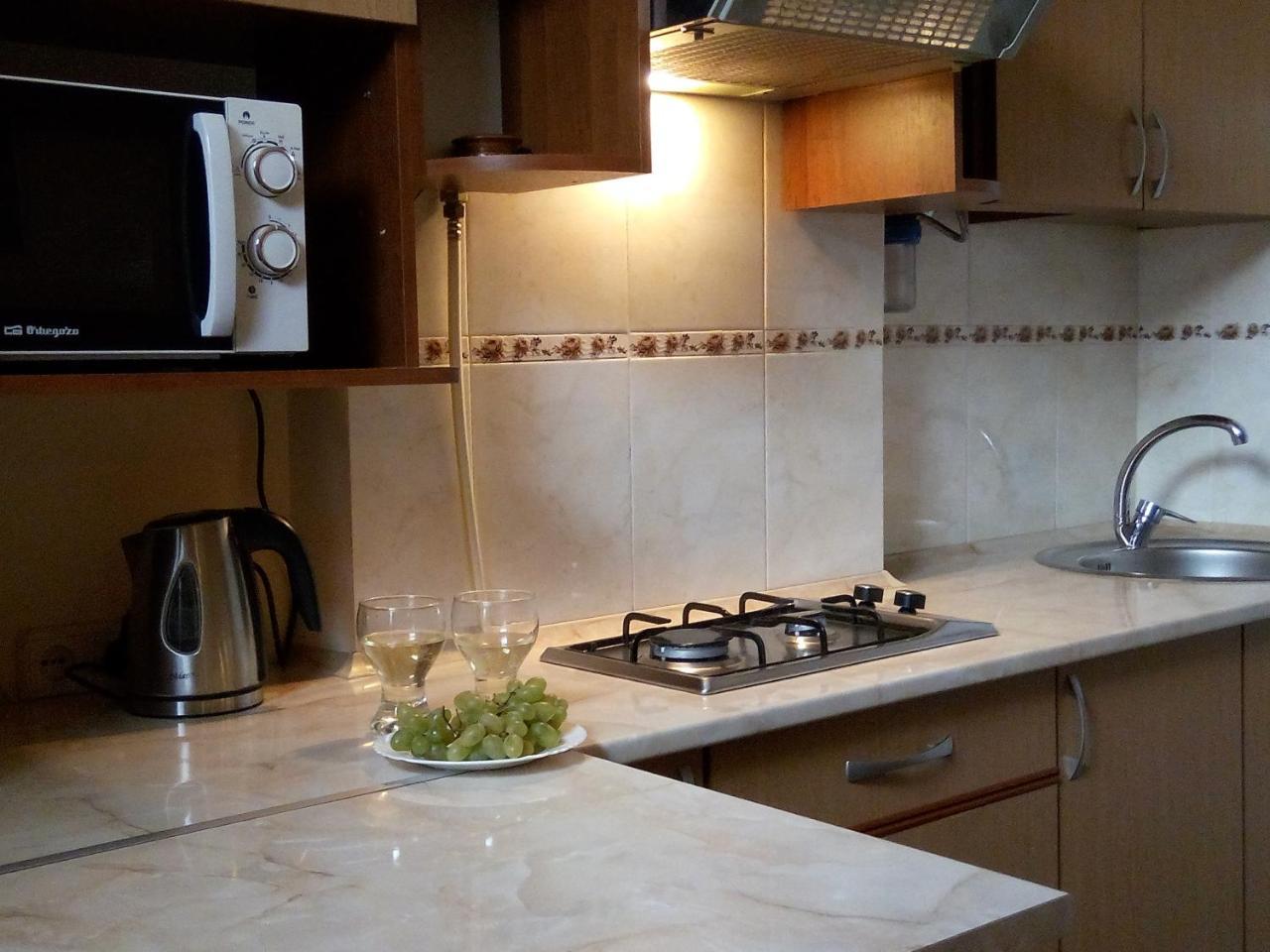 Flat On Sheptytskykh Apartamento Lviv Exterior foto