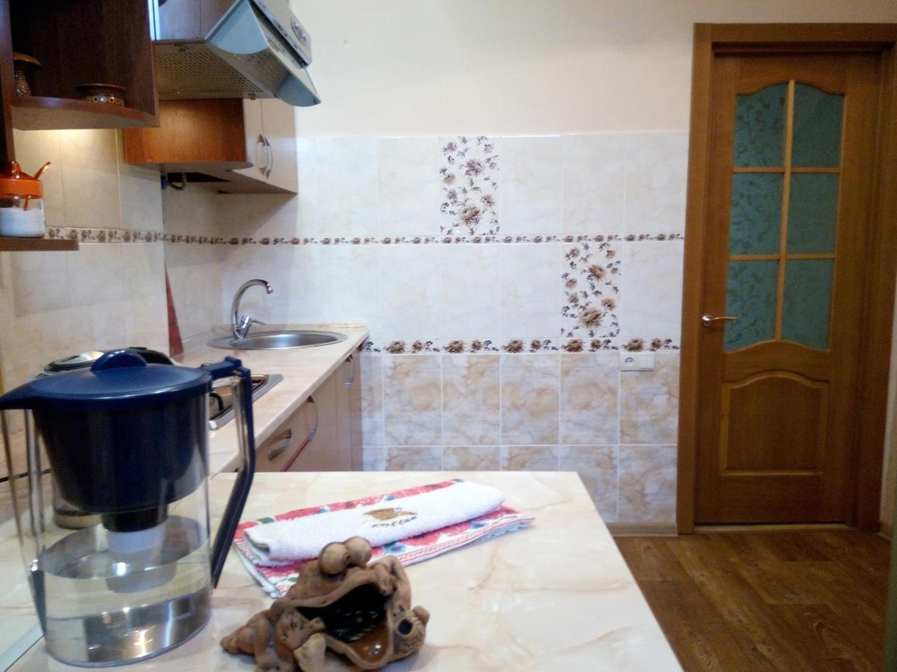 Flat On Sheptytskykh Apartamento Lviv Exterior foto